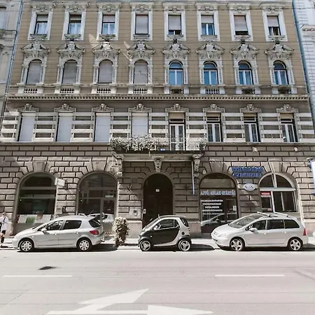 Apartman Family