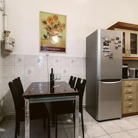 Family Apartman