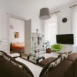 Long Family Ap Apartment *