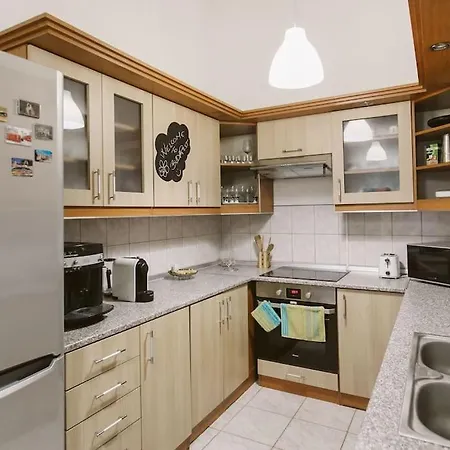 Long Family Ap Apartment Budapest